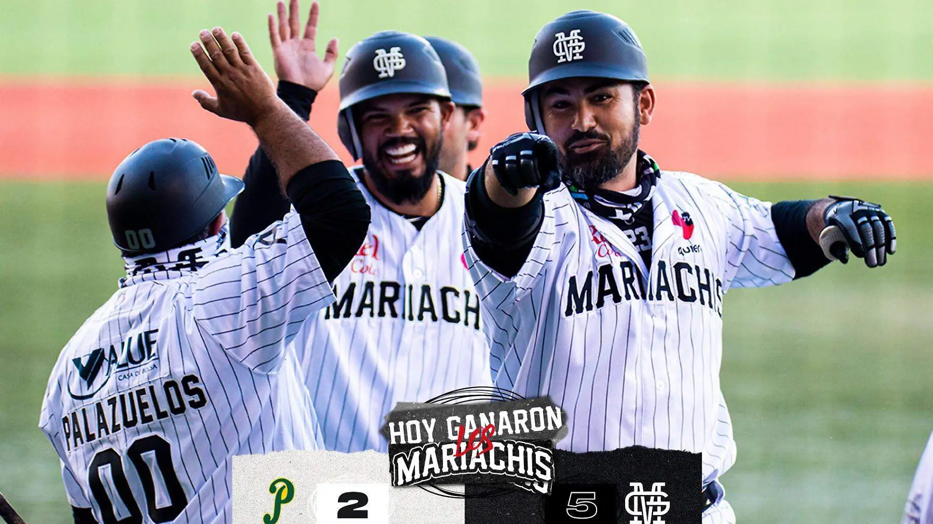 Mariachis vs Pericos